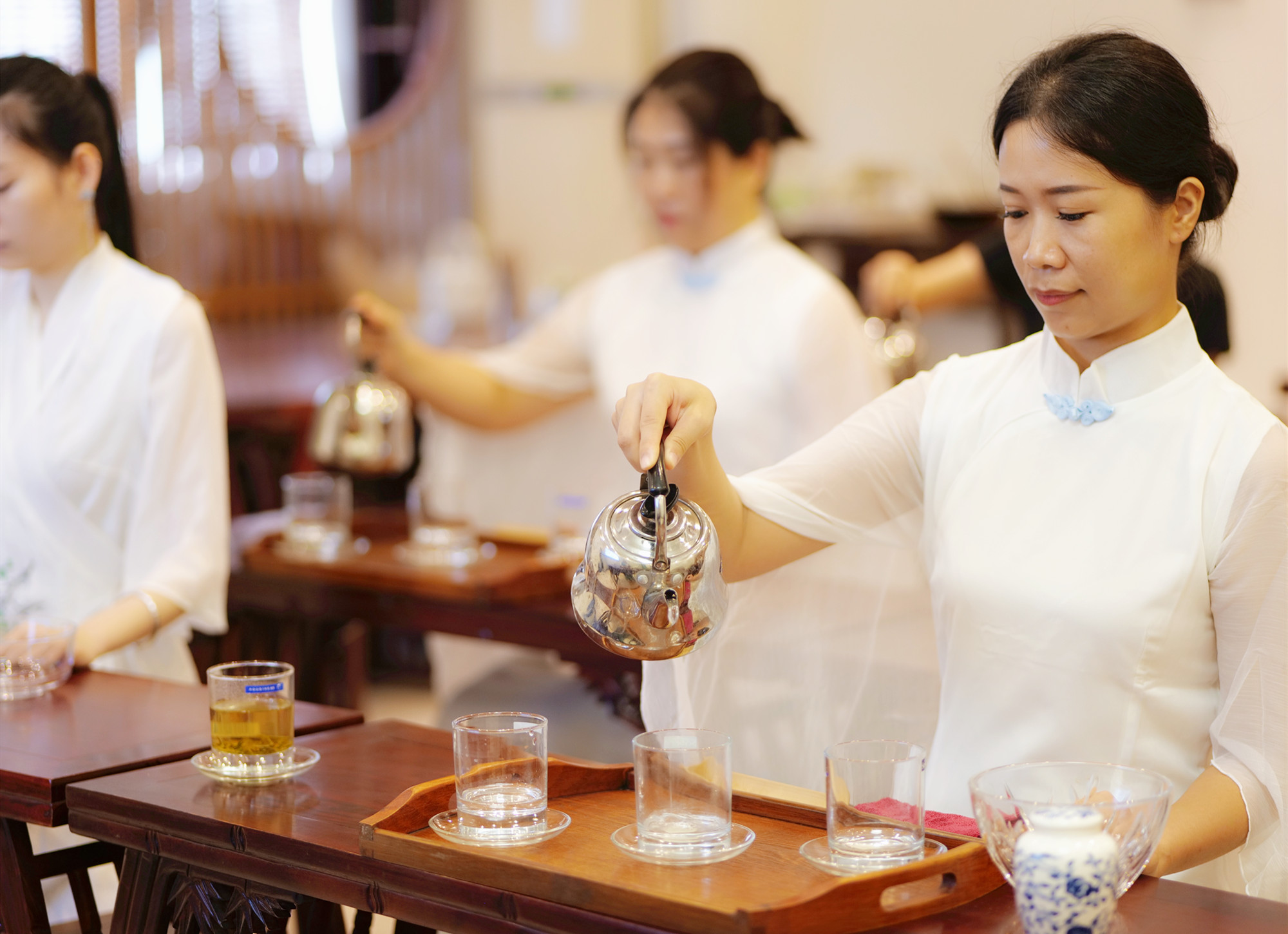 红茶冲泡